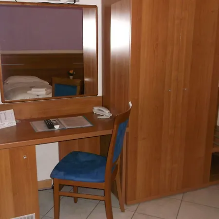 Meuble Abatjour Mantua