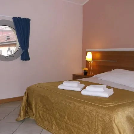 Meuble Abatjour * Mantua