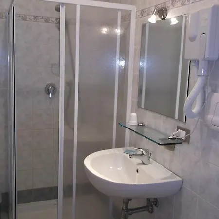 Otel Meuble Abatjour Mantua